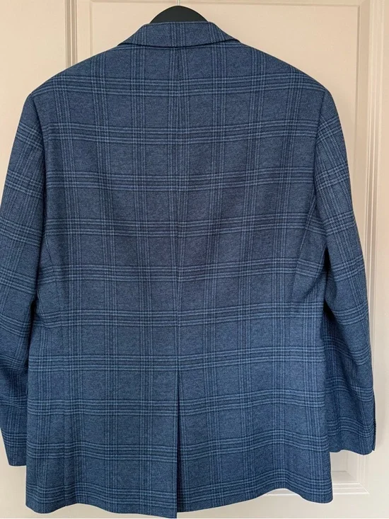 Michael Kors Blue Plaid Blazer – Tailored Fit – Excellent Condition – Size 42R - Picture 2 of 3